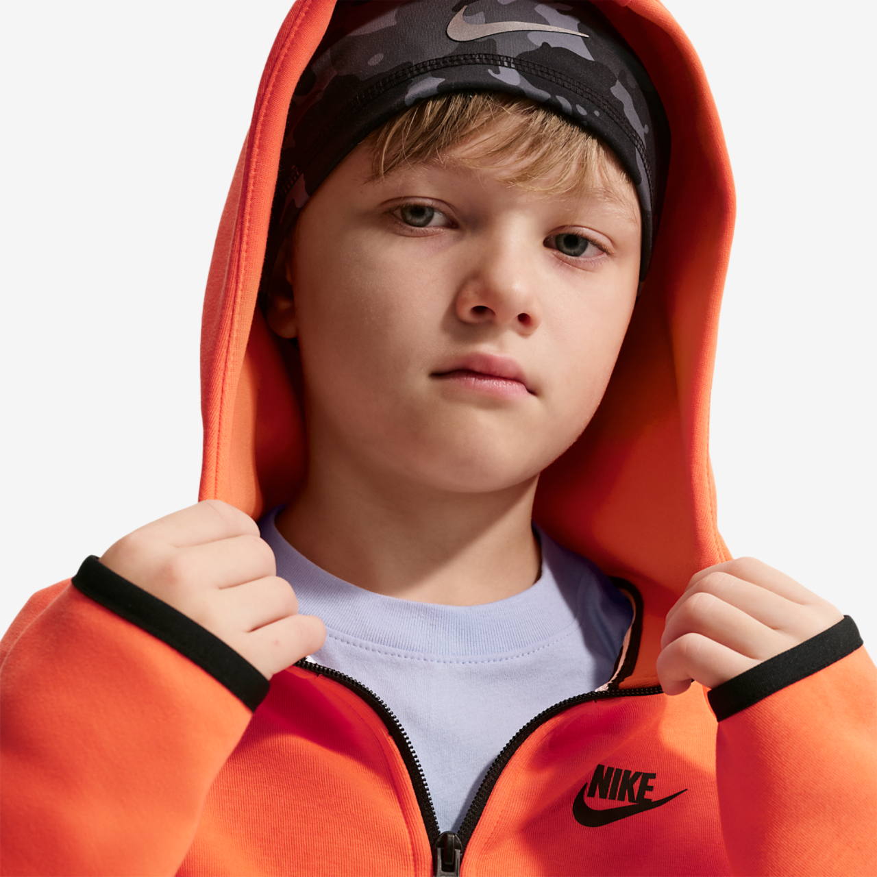 Nike Tech Fleece Full-Zip Image 5 of 7. Tap to open photo gallery.