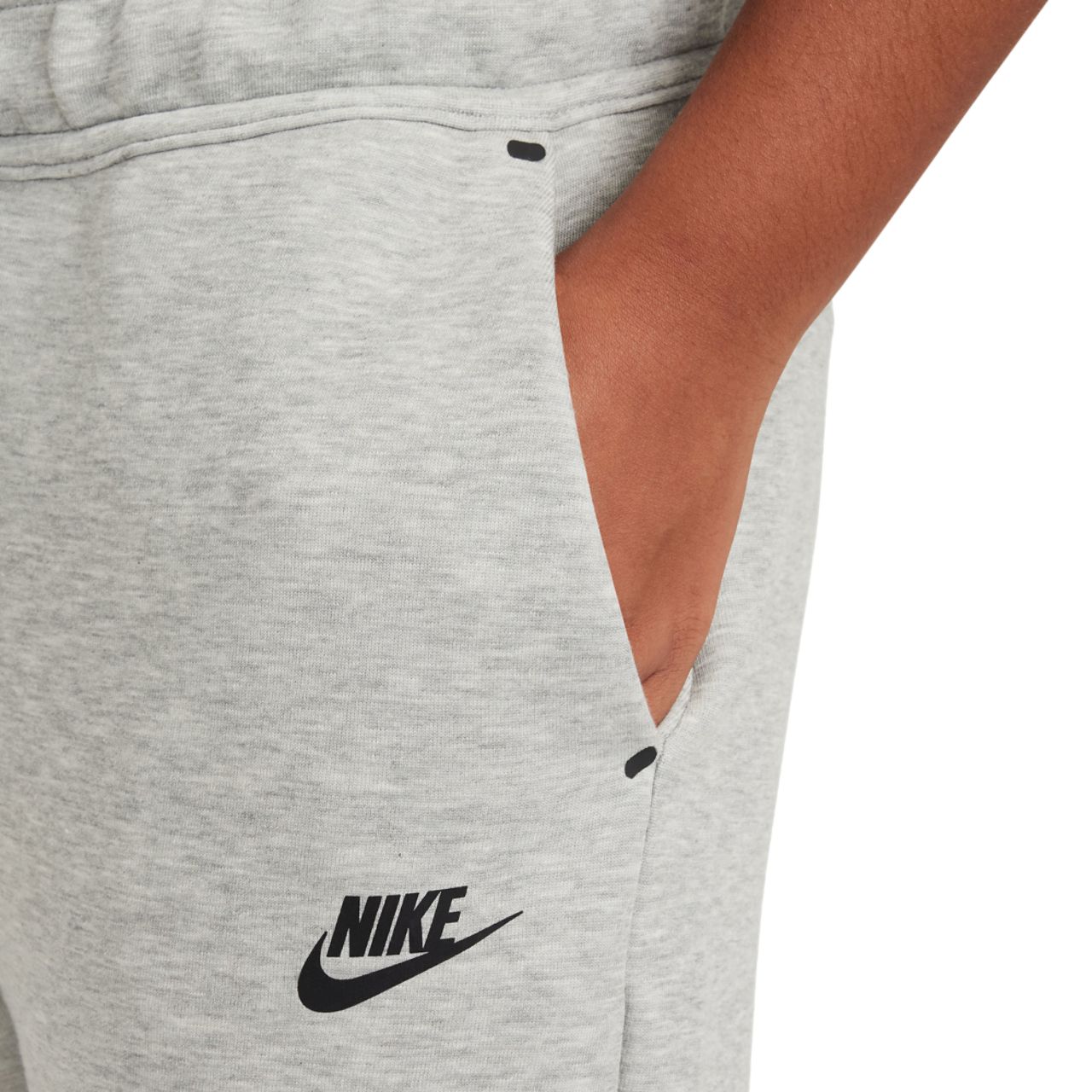 Nike NSW Tech Fleece Pants Extended Sizes Image 4 of 7. Tap to open photo gallery.