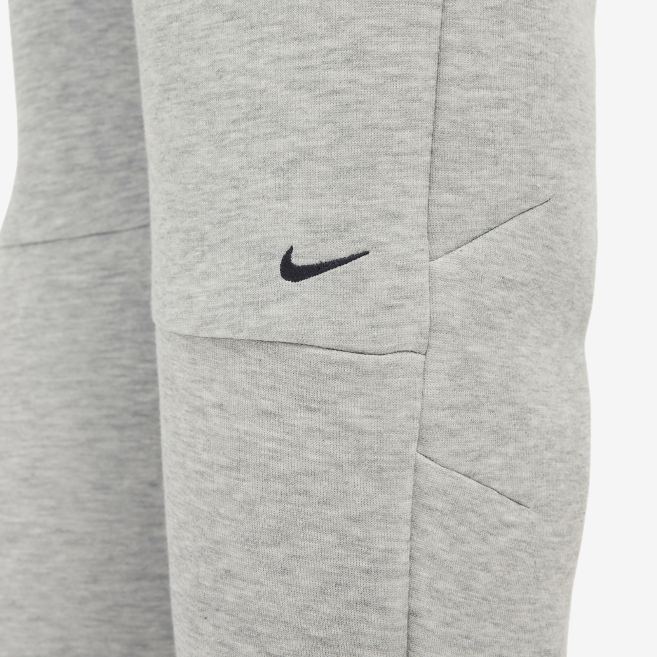 Nike NSW Tech Fleece Pants Extended Sizes Image 6 of 7. Tap to open photo gallery.