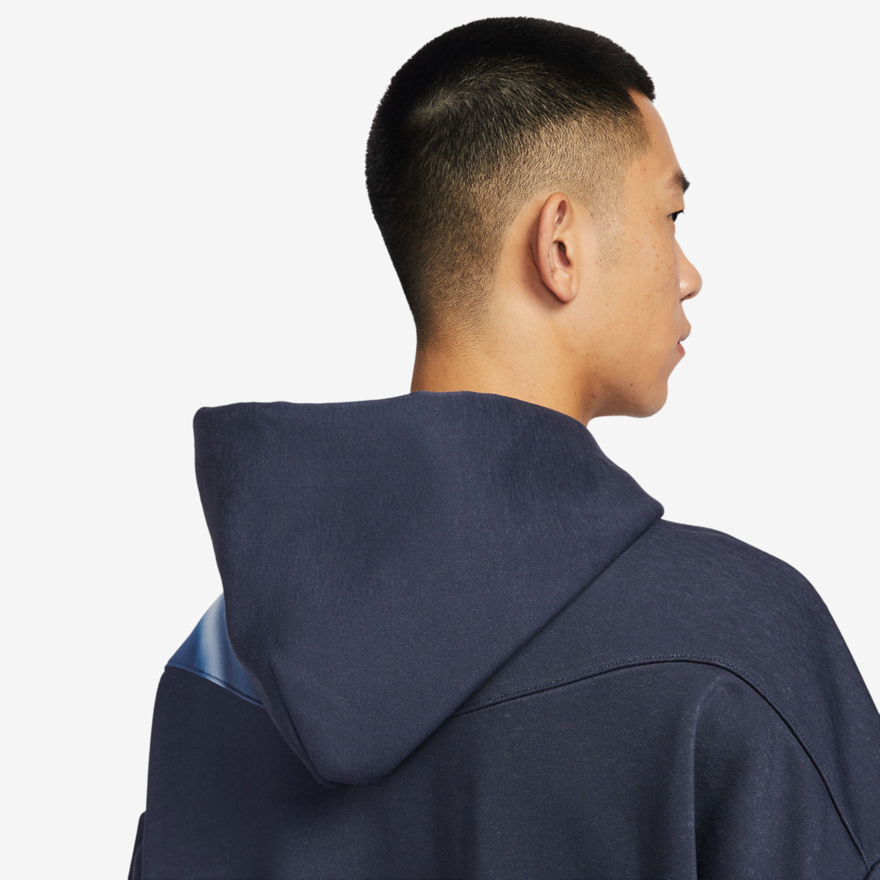Nike ASW Dri-Fit Practice Hoodie Image 6 of 6. Tap to open photo gallery.