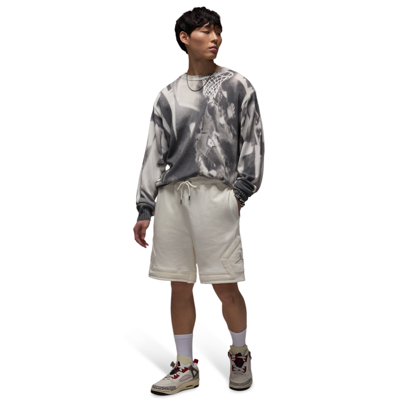 Jordan Flight Fleece Diamond Shorts Image 6 of 6. Tap to open photo gallery.