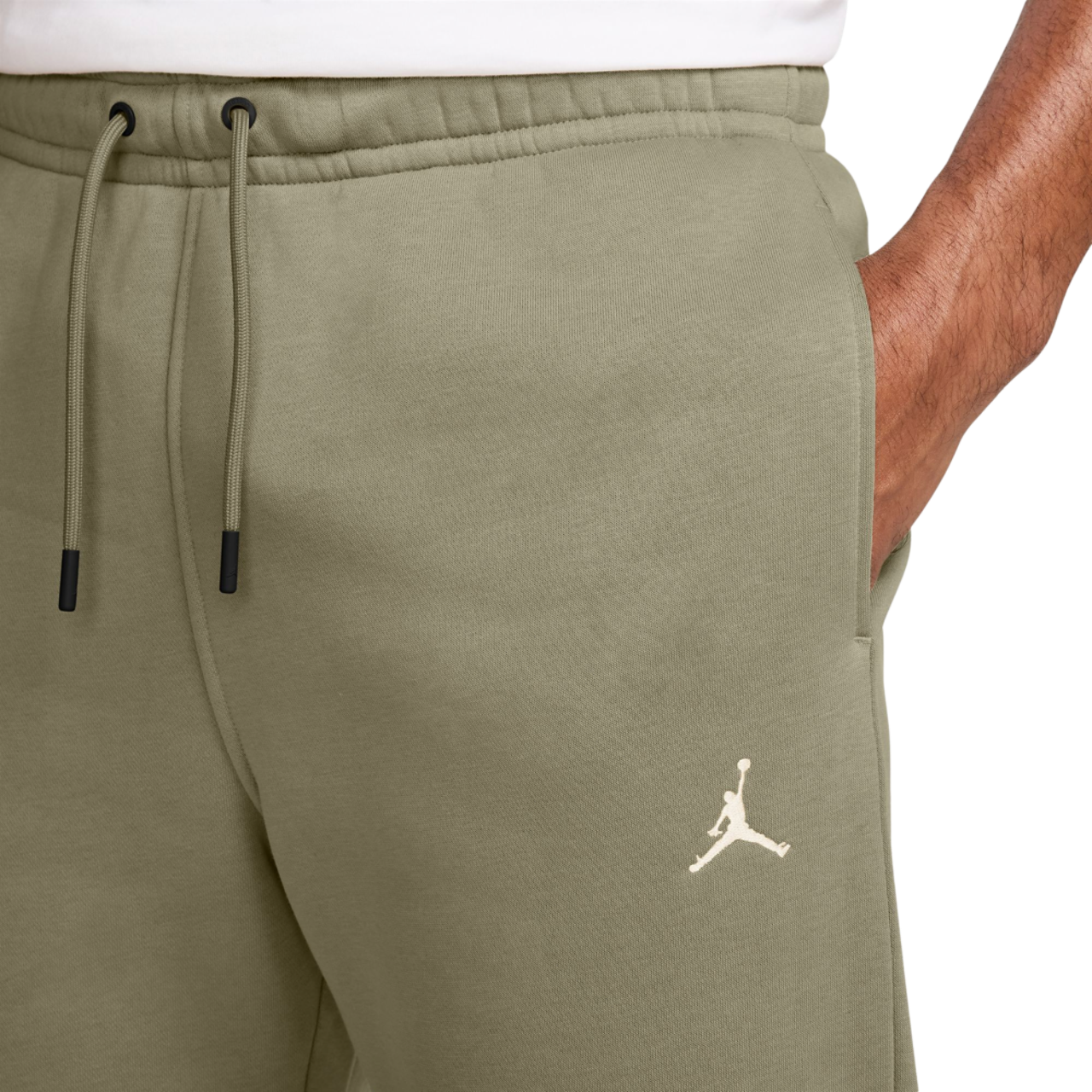 Jordan Brooklyn Fleece Pants Image 3 of 3. Tap to open photo gallery.