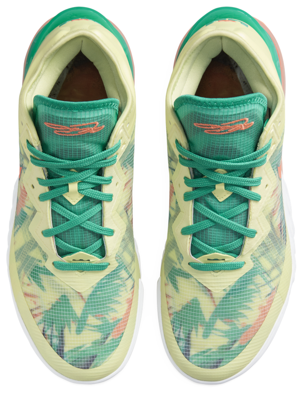 Nike LeBron XVIII Low Image 4 of 5. Tap to open photo gallery.