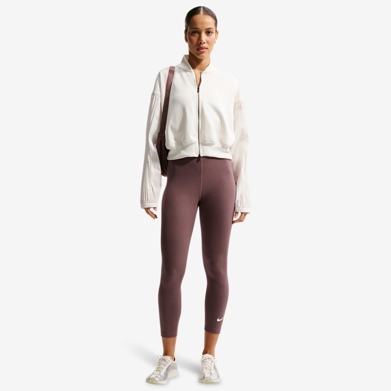 Nike Classic 7/8 Tights Image 4 of 5. Tap to open photo gallery.