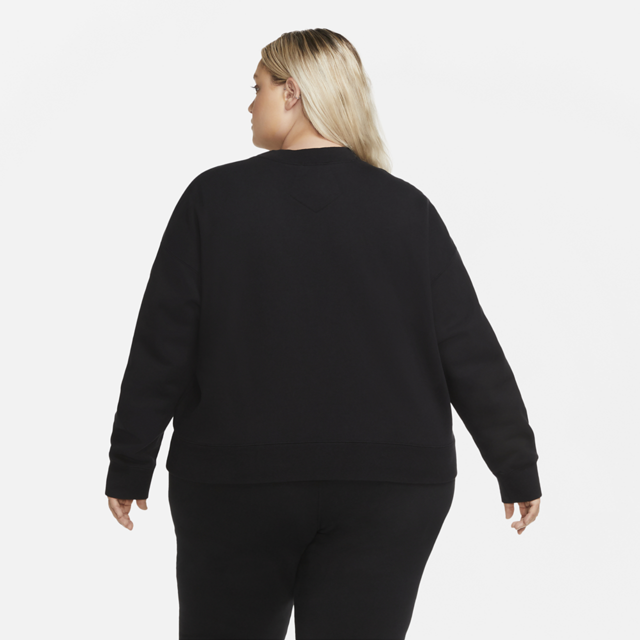 Jordan Plus Flight Fleece Crew Image 2 of 4. Tap to open photo gallery.