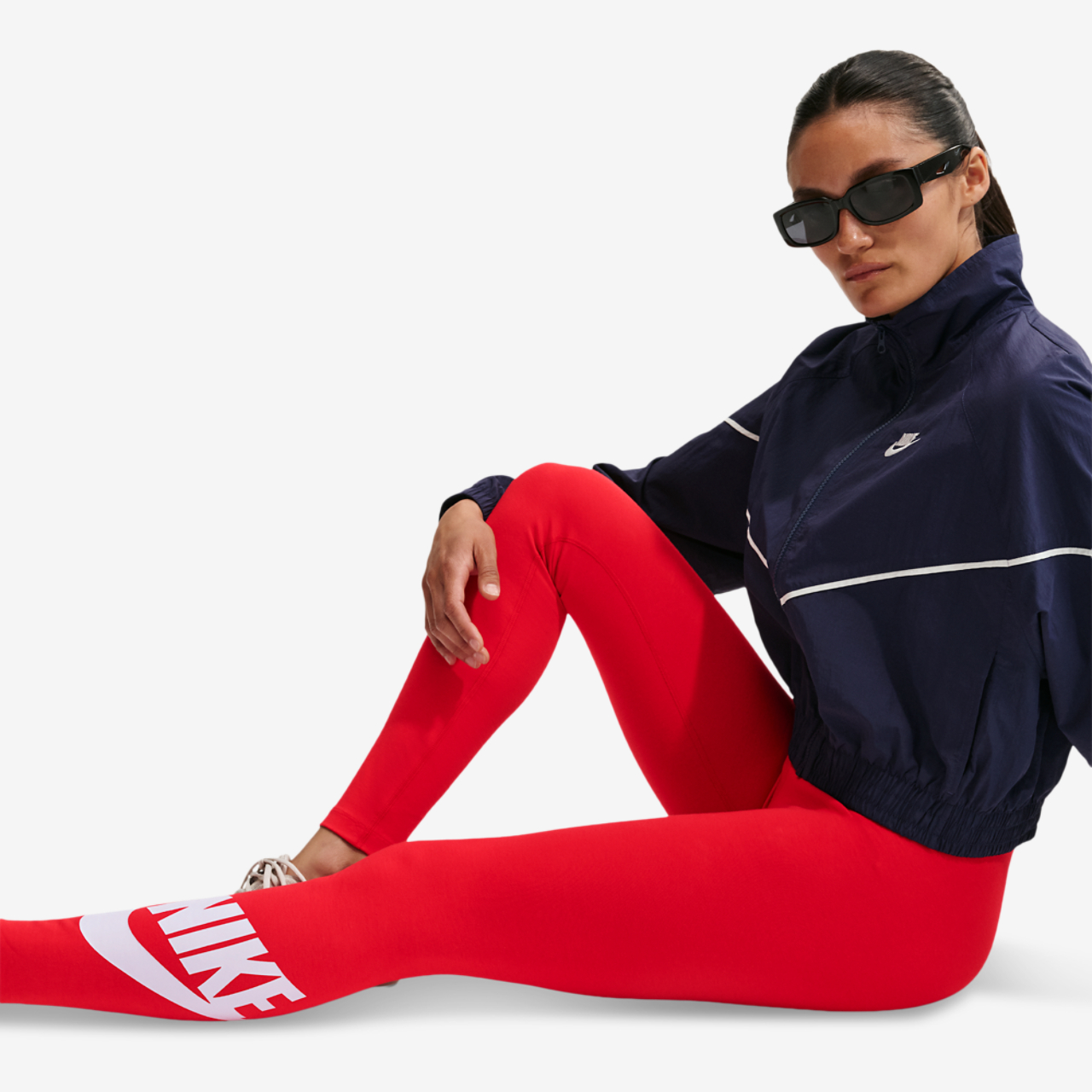 Nike NSW Classic Graphic HR Futura Tights Image 5 of 7. Tap to open photo gallery.