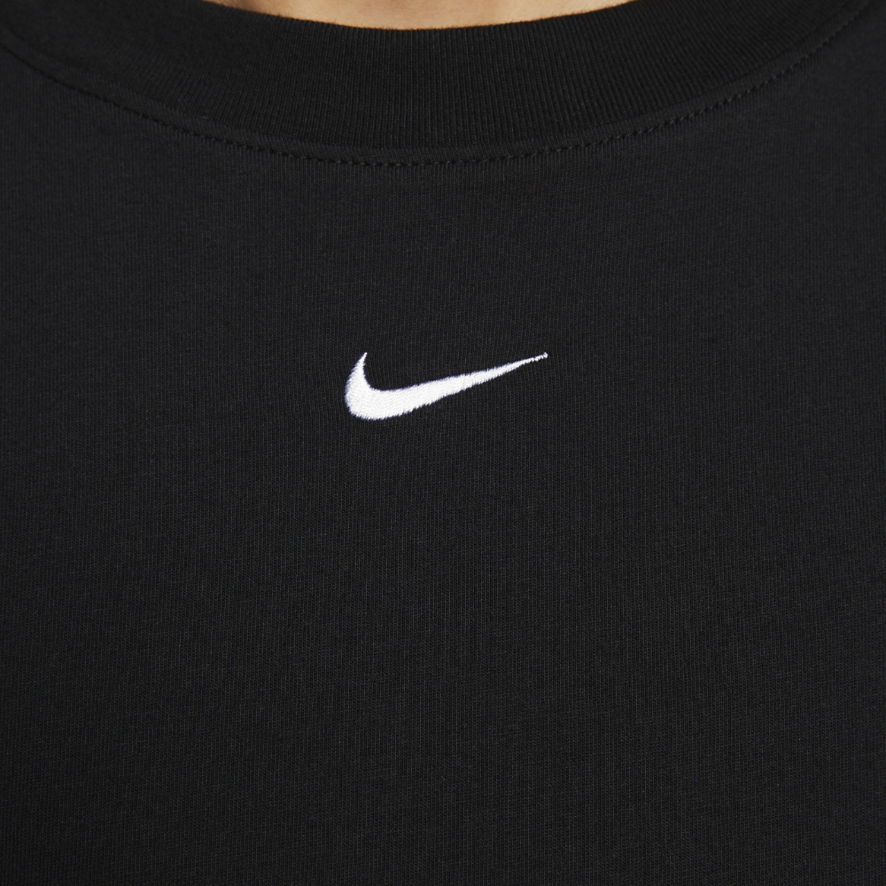 Nike NSW Essential Short Sleeve Dress T-Shirt Image 4 of 5. Tap to open photo gallery.