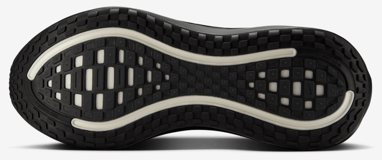 Nike Vomero Plus Image 5 of 8. Tap to open photo gallery.