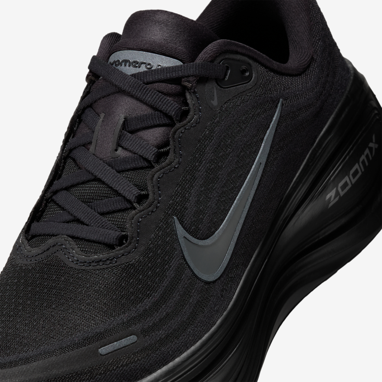Nike Vomero Plus Image 7 of 8. Tap to open photo gallery.