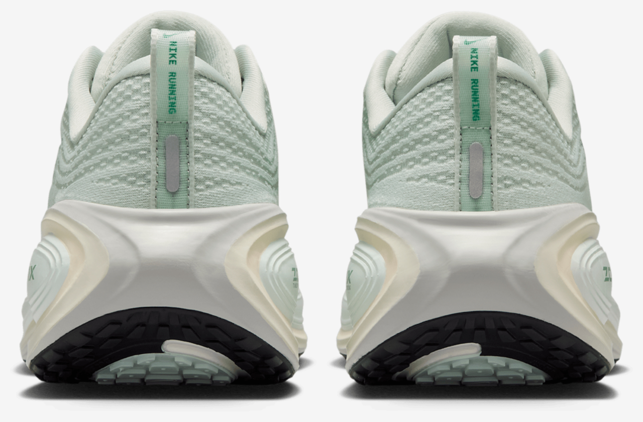 Nike Vomero Plus Image 3 of 8. Tap to open photo gallery.