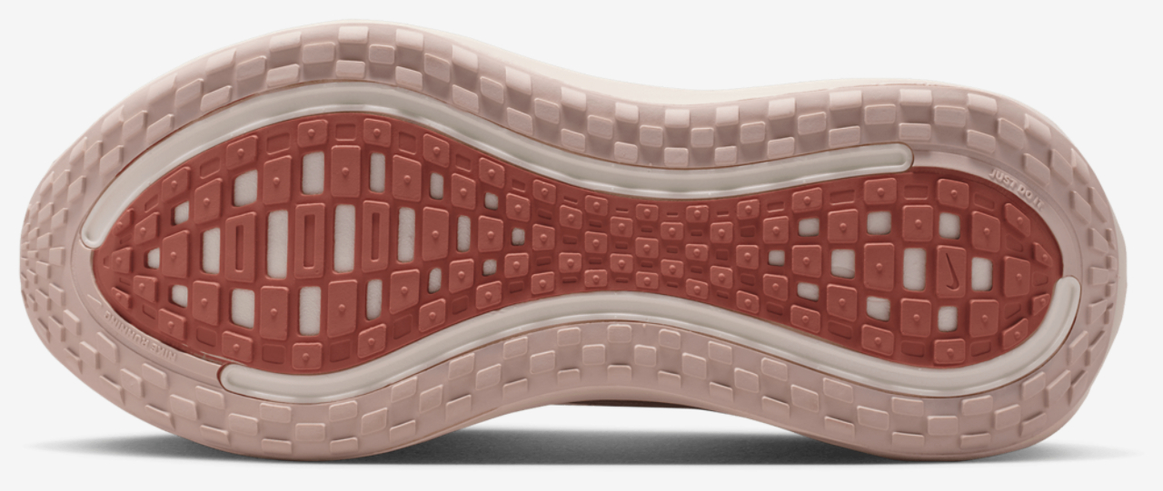 Nike Vomero Plus Image 5 of 8. Tap to open photo gallery.