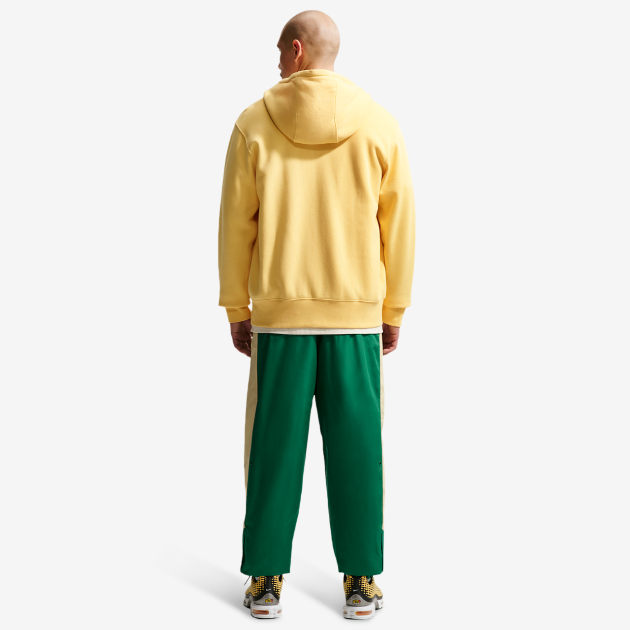 Nike NSW Windrunner Pants Image 4 of 4. Tap to open photo gallery.