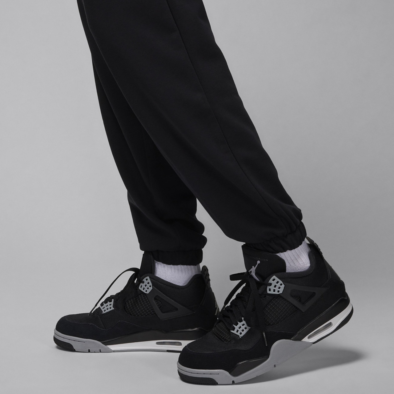 Jordan Dri-FIT Sport Crossover Fleece Pants Image 4 of 4. Tap to open photo gallery.