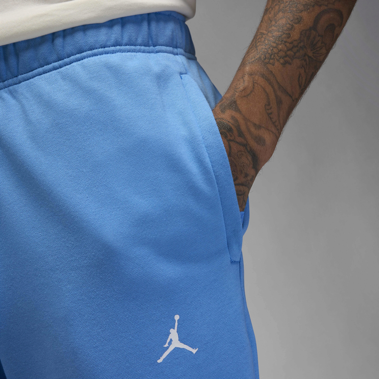 Jordan Dri-FIT Sport Crossover Fleece Pants Image 3 of 4. Tap to open photo gallery.
