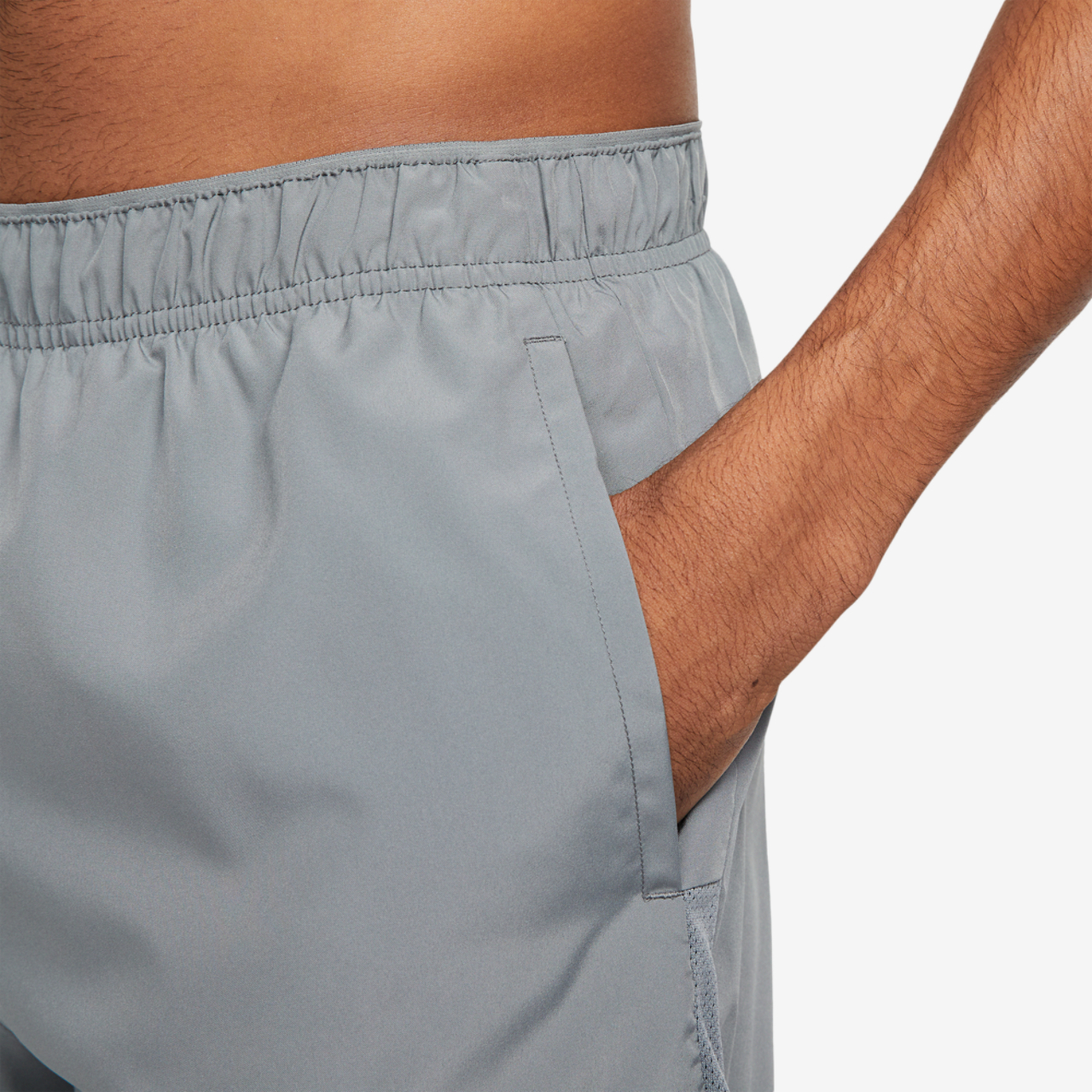 Nike Dri-FIT Challenger 5BF Shorts Image 4 of 4. Tap to open photo gallery.