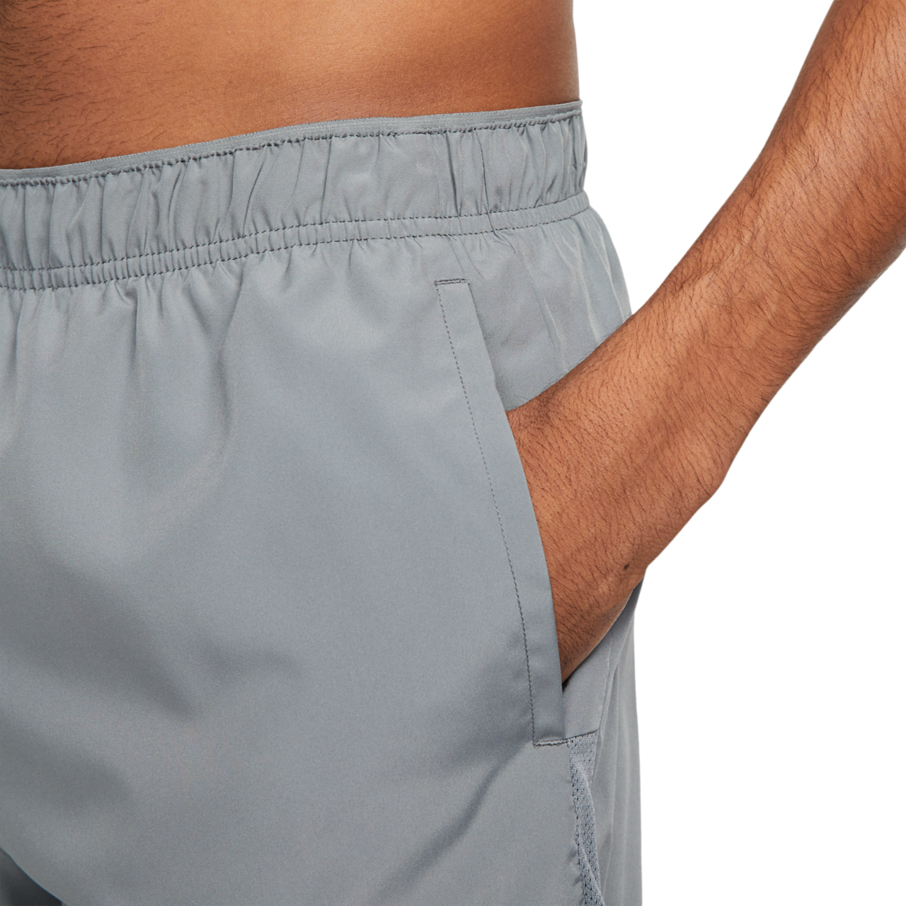 Nike Dri-FIT Challenger 5BF Shorts Image 4 of 4. Tap to open photo gallery.