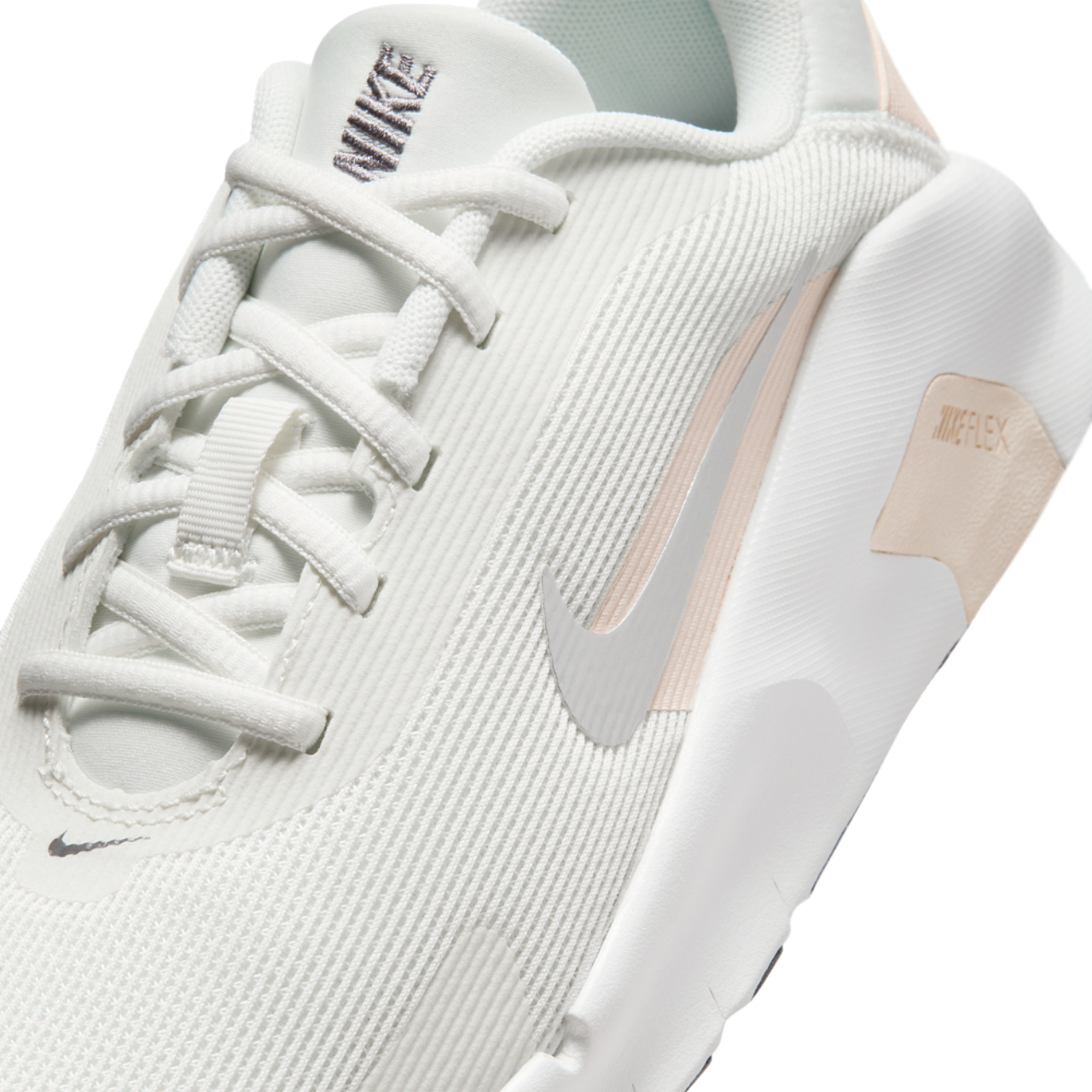 Nike Flex Train Image 7 of 8. Tap to open photo gallery.