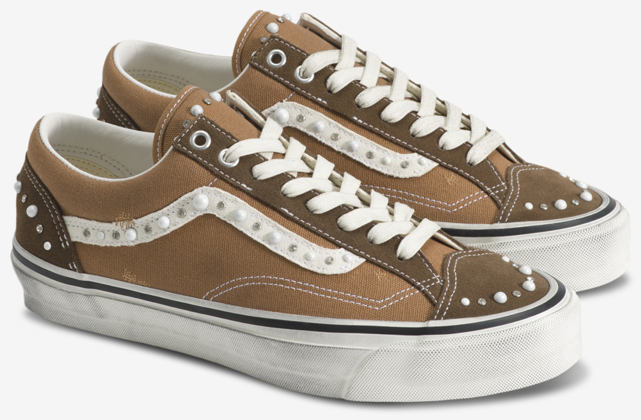 Vans Pearlized LX Old Skool 36 Image 2 of 6. Tap to open photo gallery.