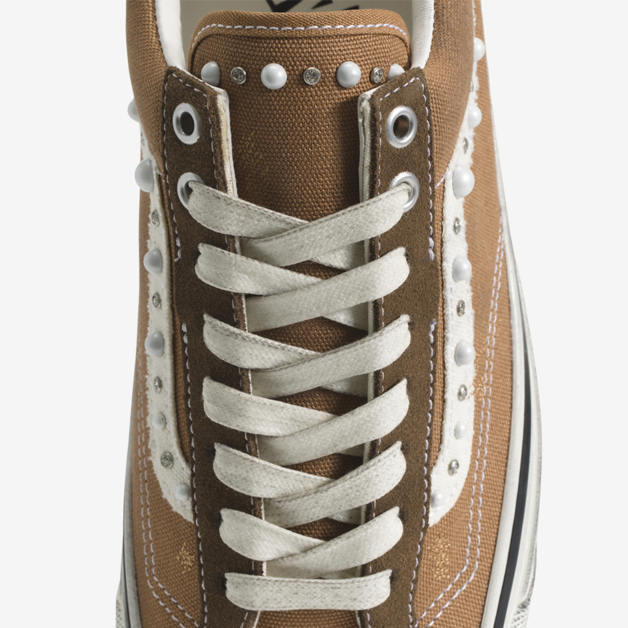 Vans Pearlized LX Old Skool 36 Image 6 of 6. Tap to open photo gallery.