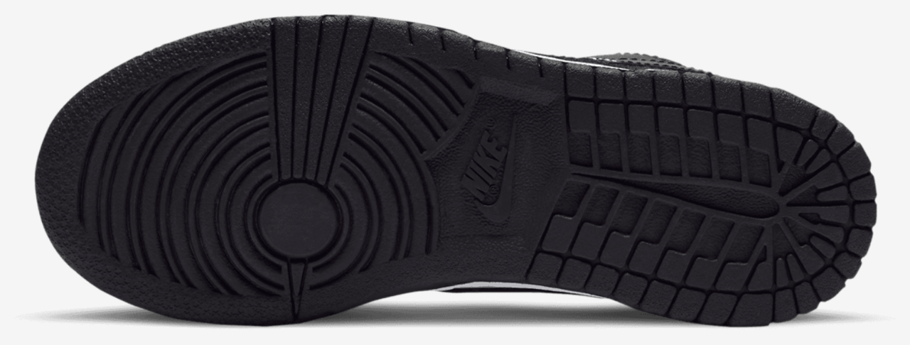 Nike Dunk Low Image 5 of 8. Tap to open photo gallery.