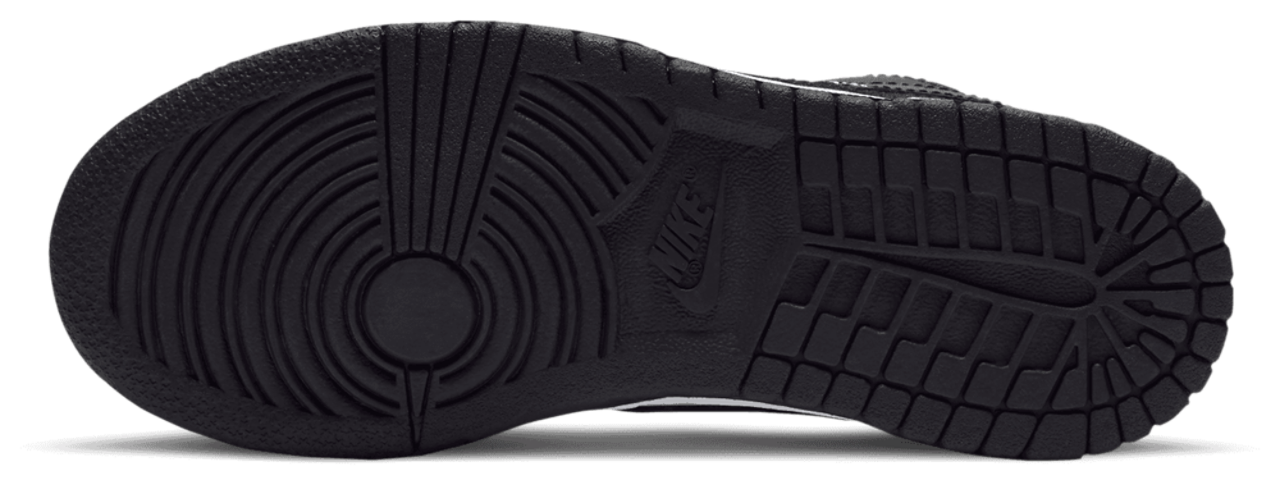 Nike Dunk Low Image 5 of 8. Tap to open photo gallery.