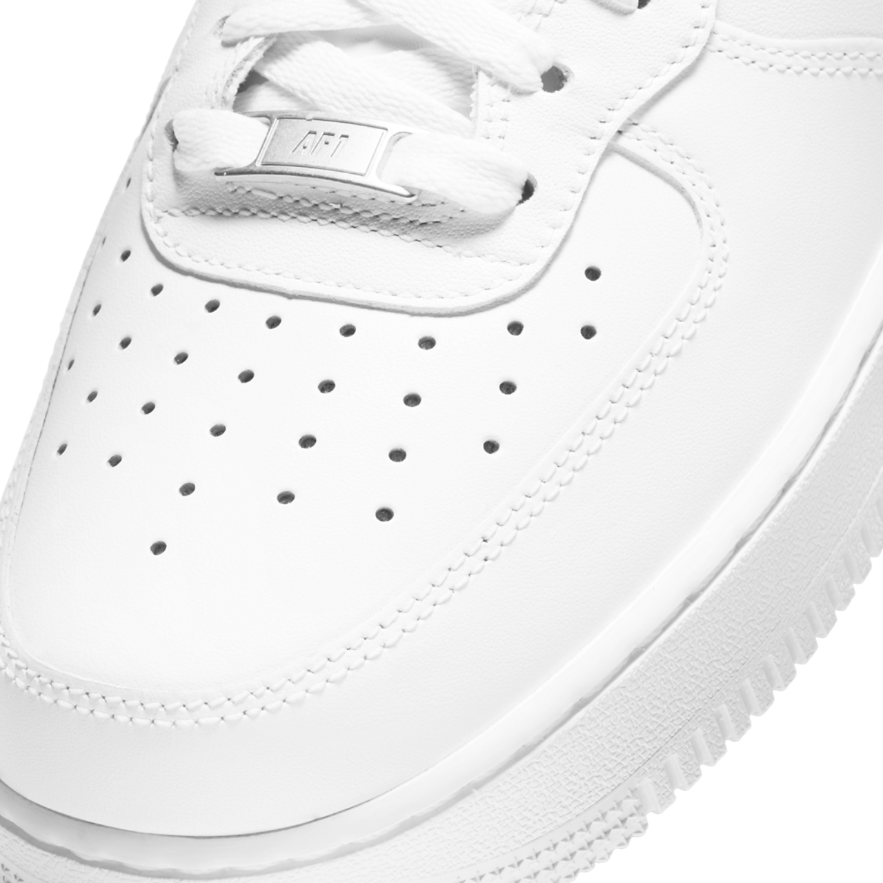Nike Air Force 1 Mid '07 LE Image 6 of 7. Tap to open photo gallery.