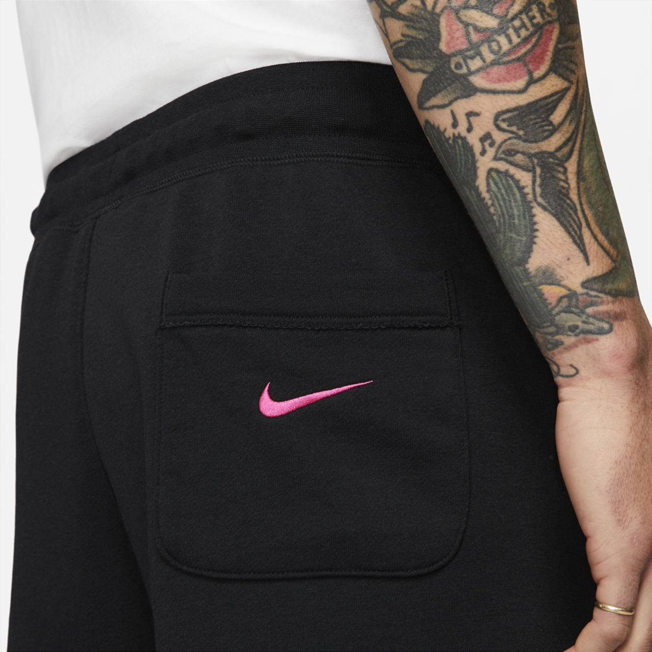 Nike NSW Alumni City Shorts Image 4 of 5. Tap to open photo gallery.