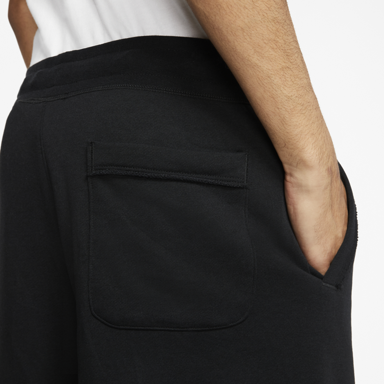 Nike NSW Alumni City Shorts Image 4 of 4. Tap to open photo gallery.