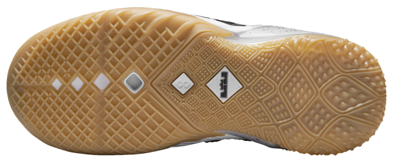 Nike LeBron 18 Image 5 of 5. Tap to open photo gallery.