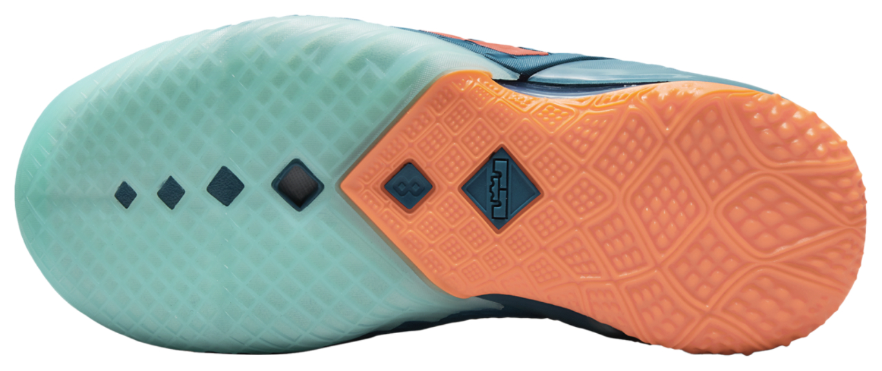 Nike LeBron XVIII Image 5 of 5. Tap to open photo gallery.