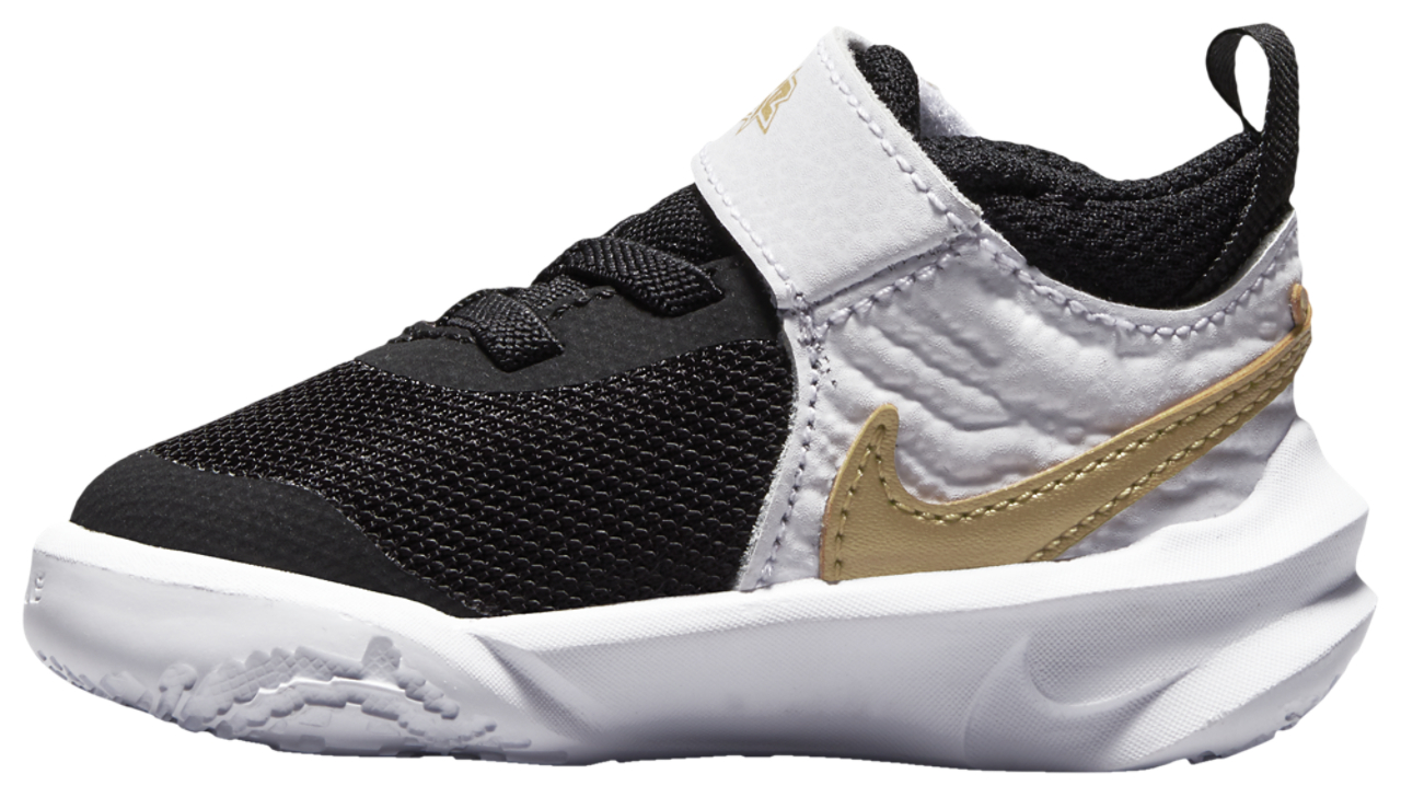 Nike Team Hustle D 10 Image 2 of 5. Tap to open photo gallery.