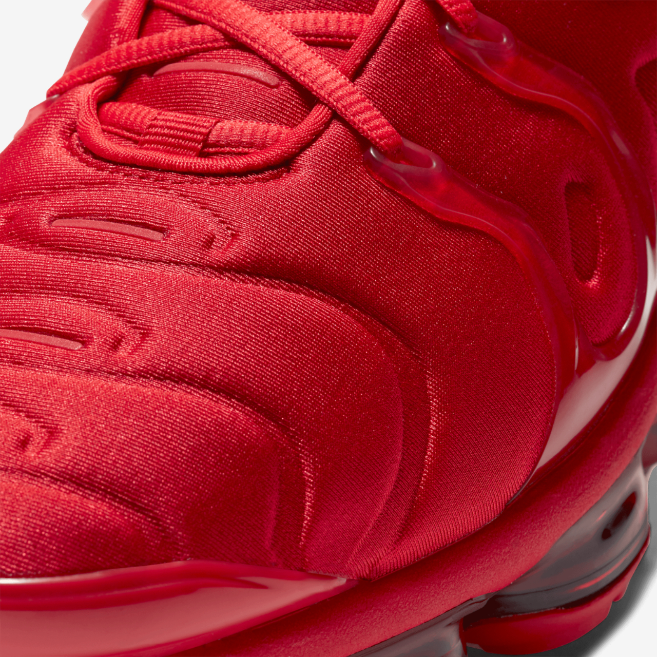 Nike Air Vapormax Plus Image 7 of 8. Tap to open photo gallery.