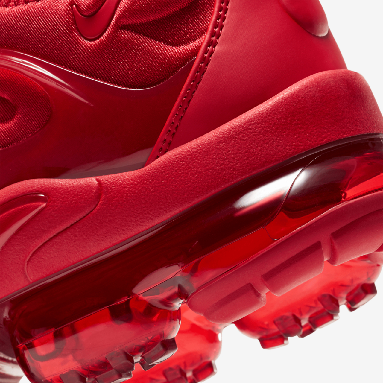 Nike Air Vapormax Plus Image 8 of 8. Tap to open photo gallery.