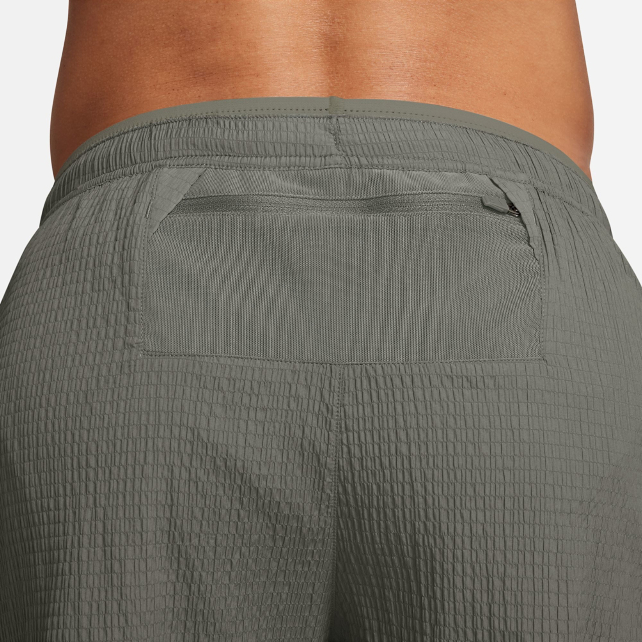 Nike Dri-FIT Run DIV Stride 5" Shorts Image 4 of 4. Tap to open photo gallery.