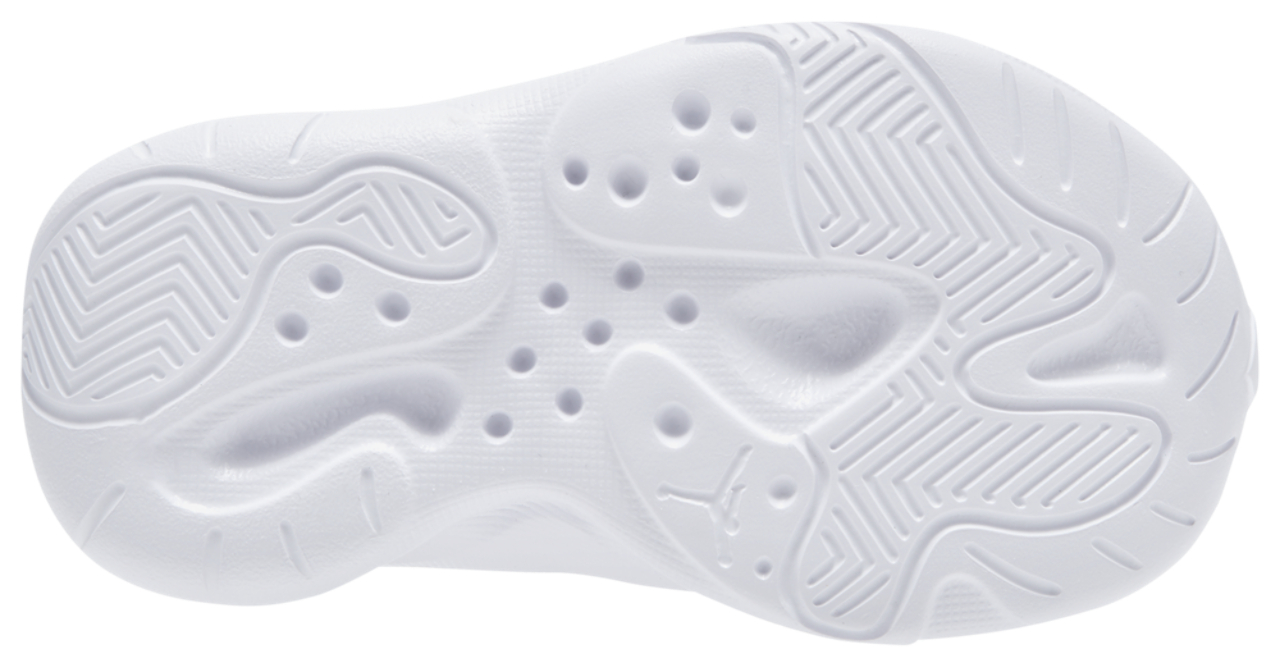 Jordan AJ 11 CMFT Low Image 3 of 3. Tap to open photo gallery.