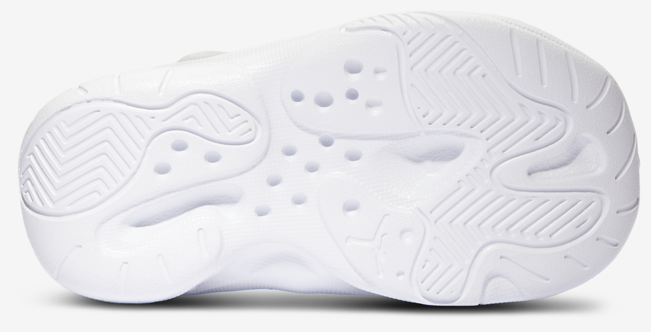 Jordan AJ 11 CMFT Low Image 5 of 5. Tap to open photo gallery.