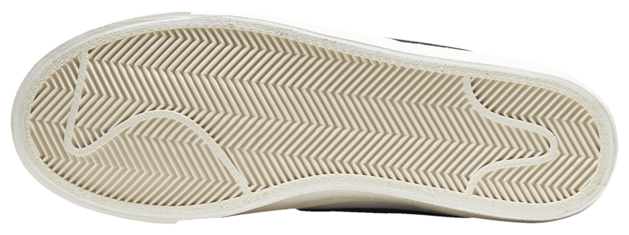 Nike Blazer Mid '77 Image 6 of 6. Tap to open photo gallery.