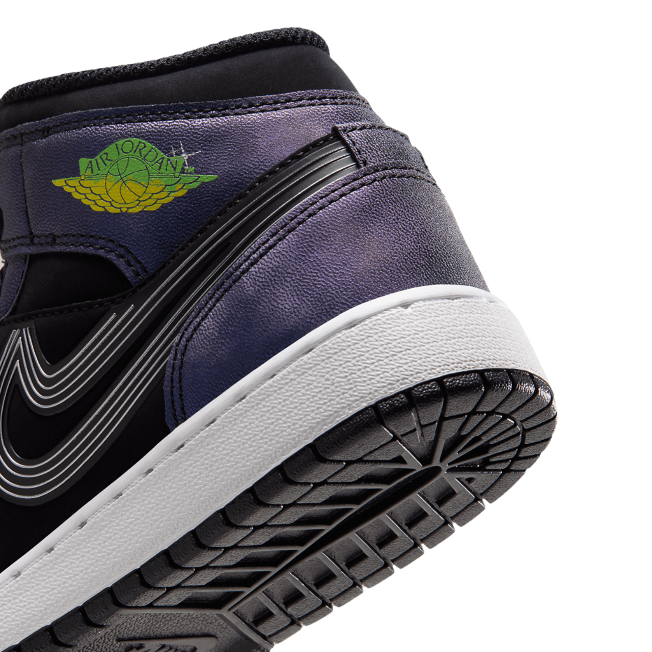 Grade School Air Jordan 1 Mid SE Space Jam Air Bugs Launching