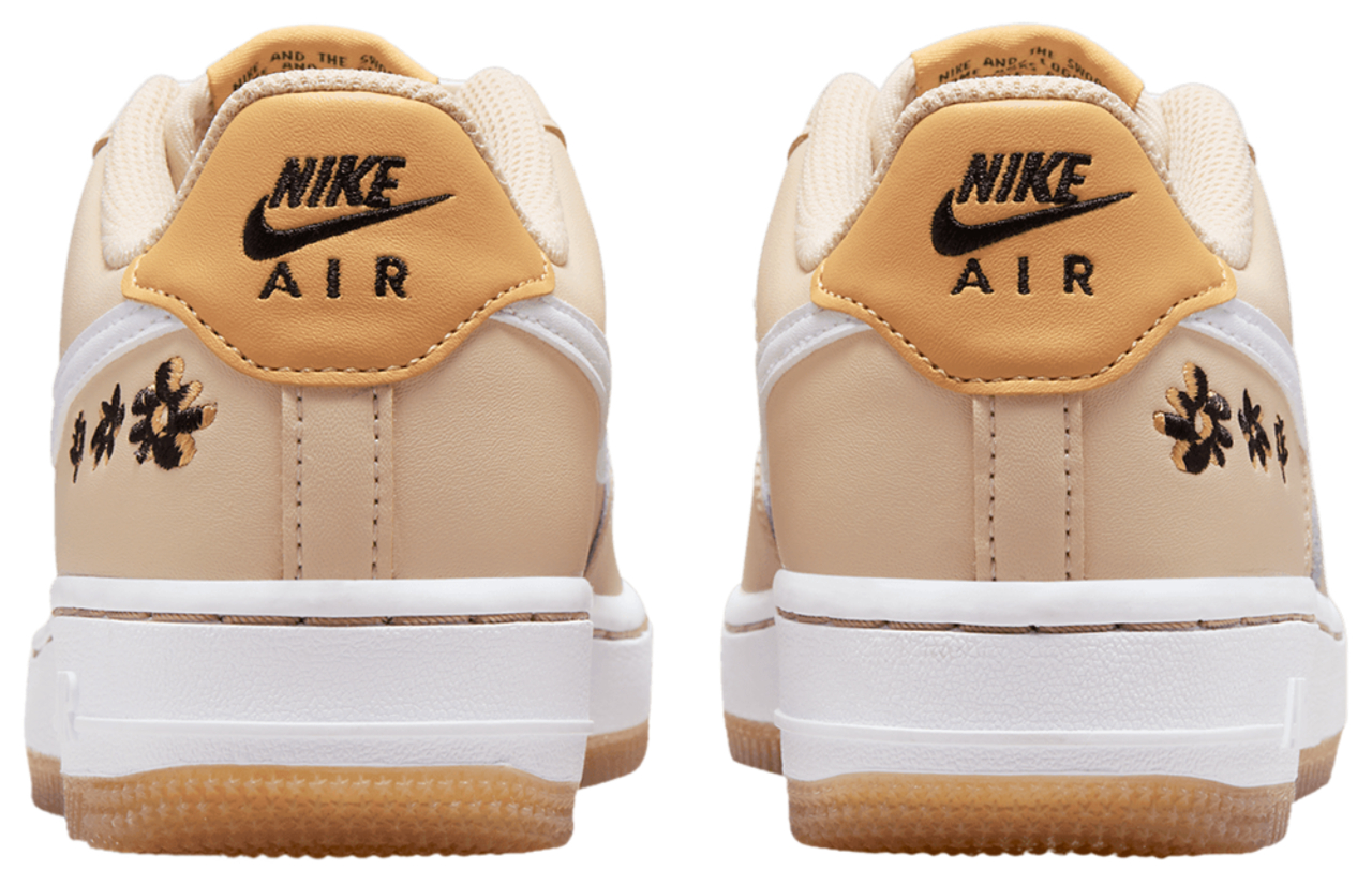 Nike Air Force 1 SE