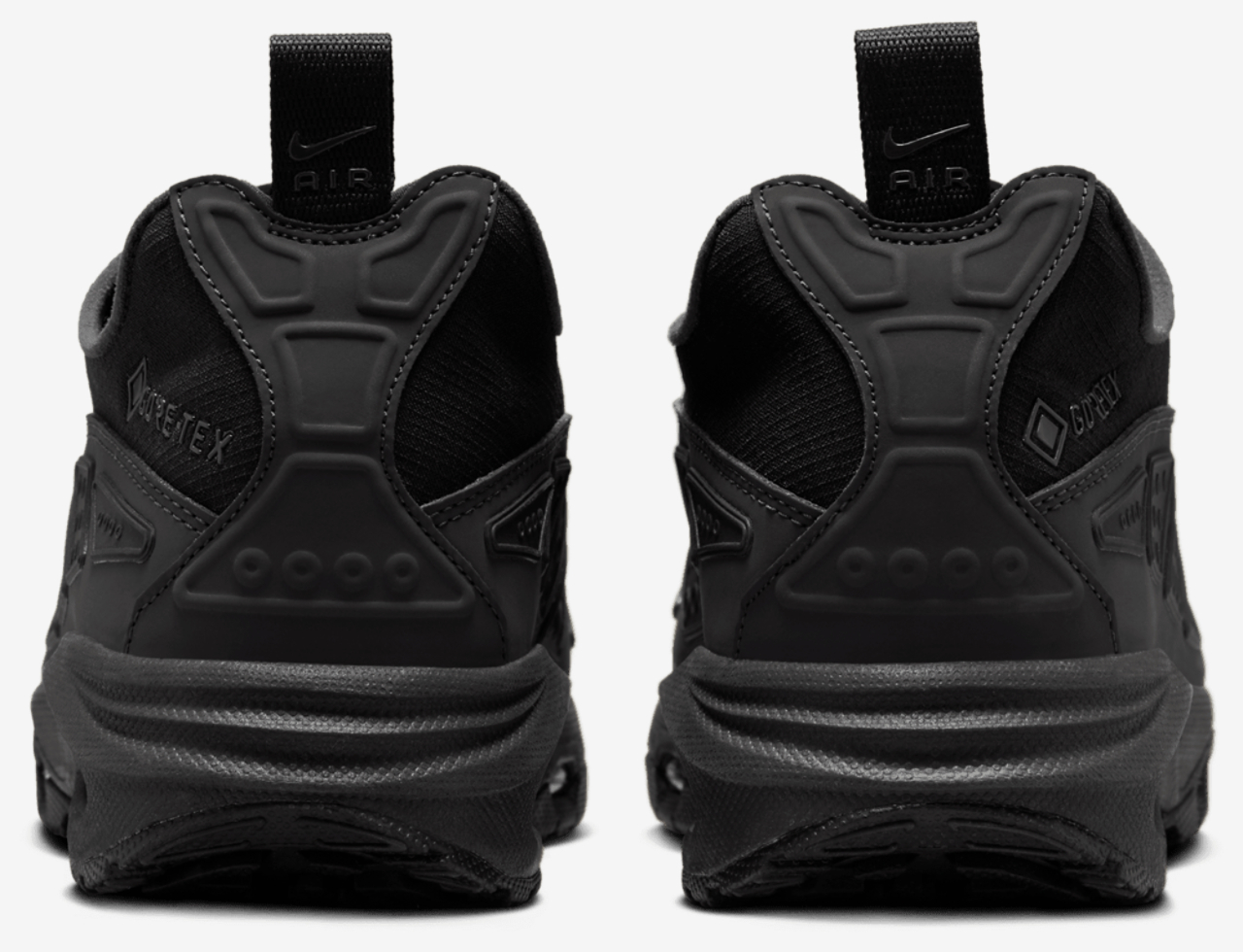 Nike Air Max SNDR GTX Image 3 of 5. Tap to open photo gallery.