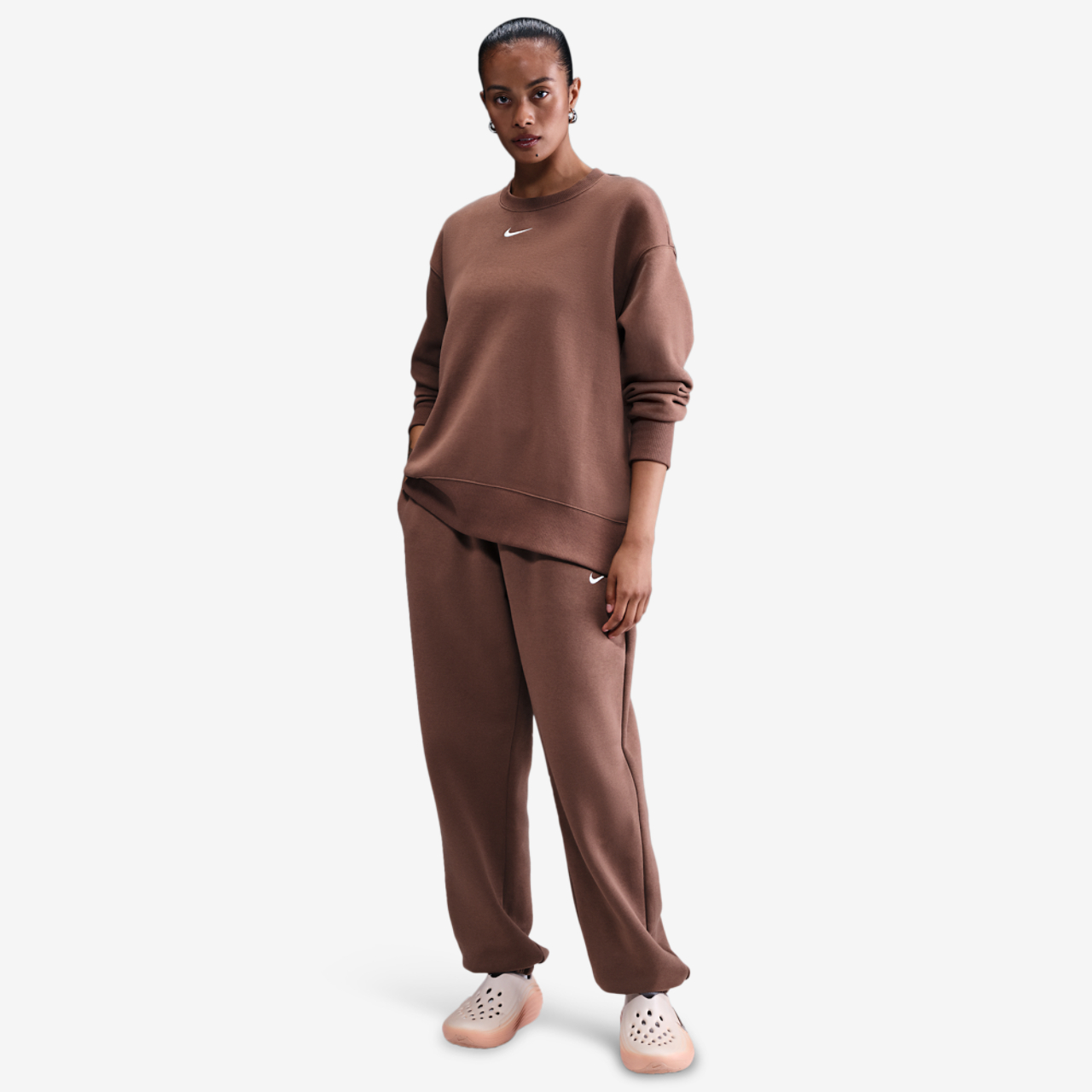 Nike NSW Phoenix Fleece OS Long Crew Image 3 of 4. Tap to open photo gallery.