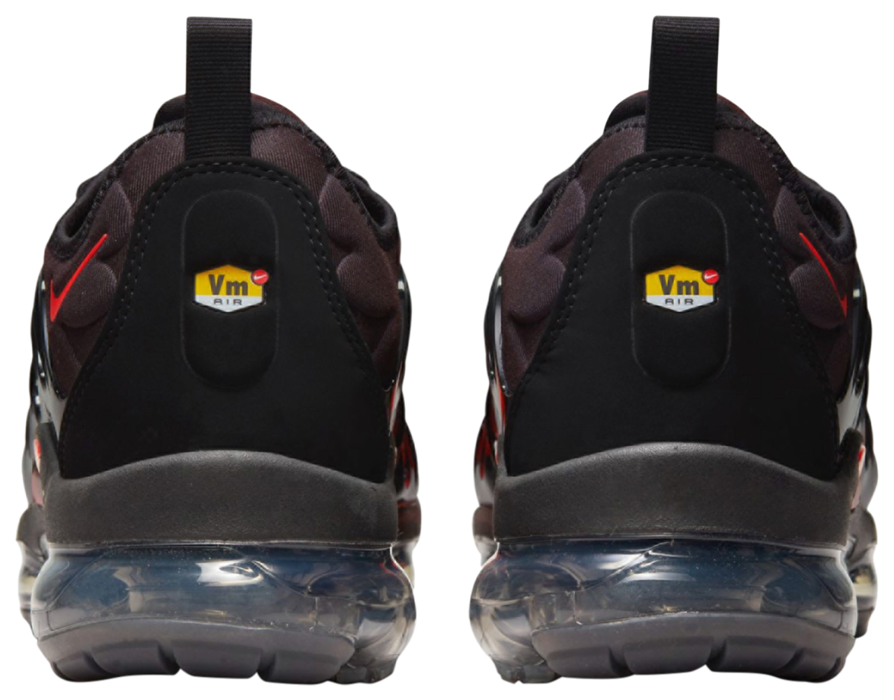 Nike Air Vapormax Plus Image 3 of 5. Tap to open photo gallery.