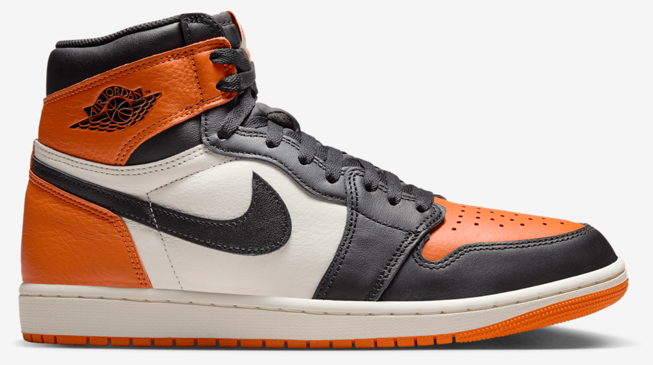 Jordan Retro 1 High OG Image 1 of 5. Tap to open photo gallery.