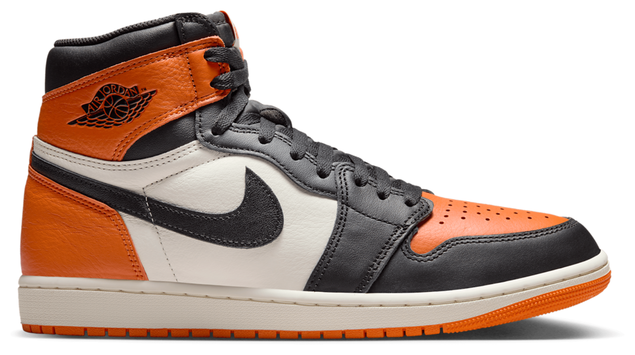 Jordan Retro 1 High OG Image 1 of 5. Tap to open photo gallery.
