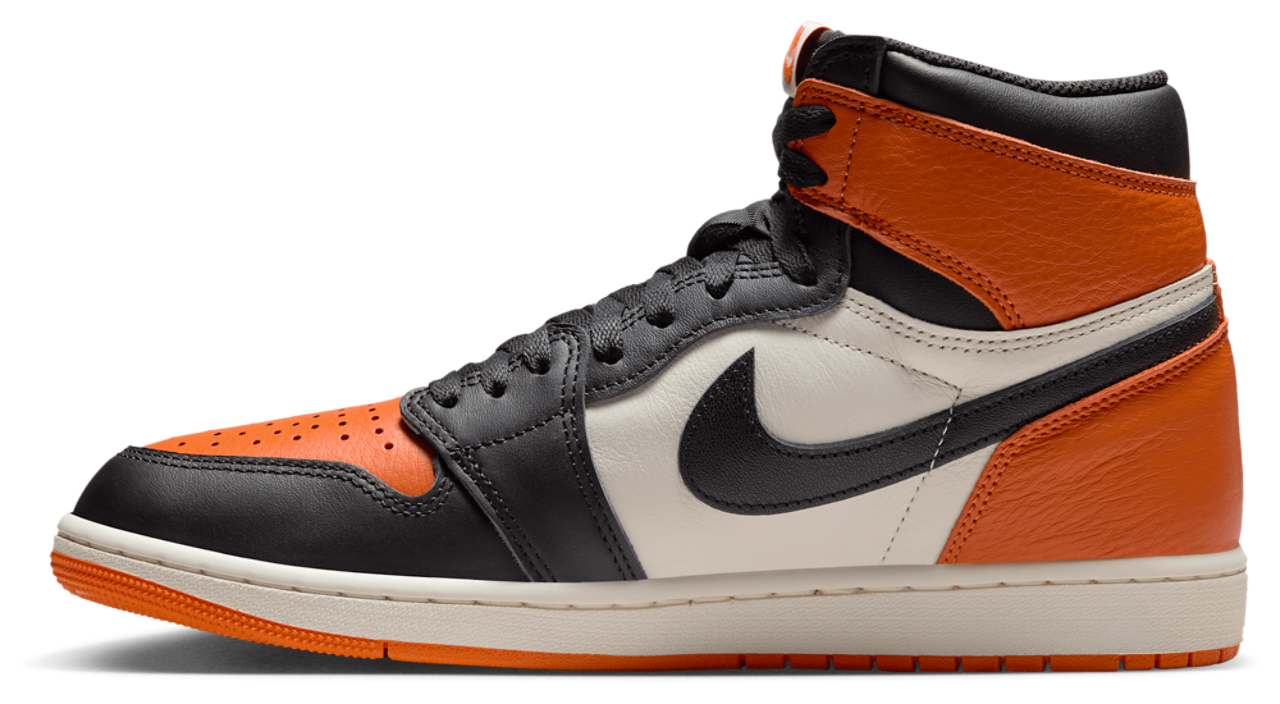 Jordan Retro 1 High OG Image 2 of 5. Tap to open photo gallery.