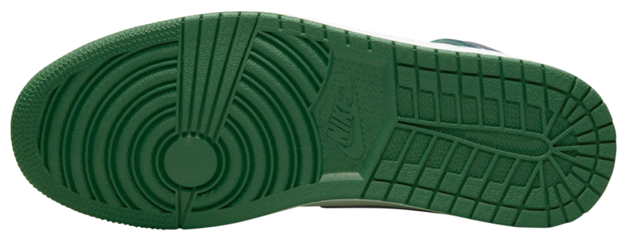 Jordan Retro 1 High OG Image 5 of 5. Tap to open photo gallery.