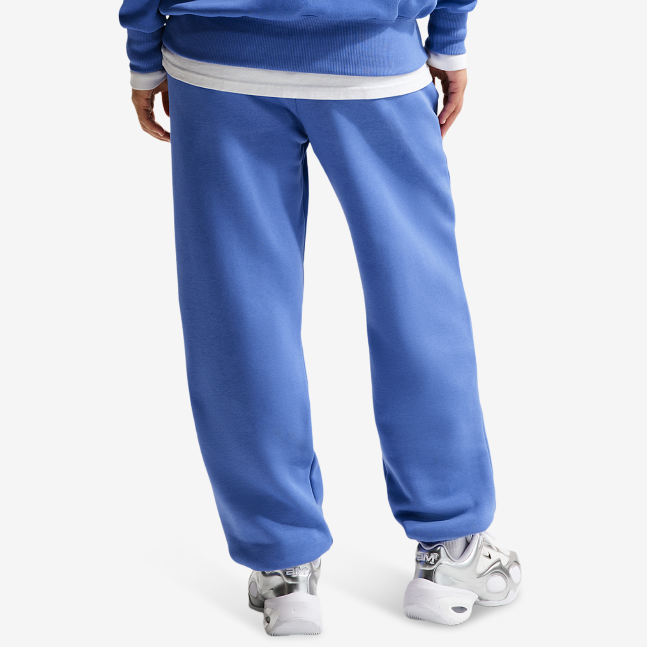 Nike Phoenix HR OS Pants Image 2 of 7. Tap to open photo gallery.