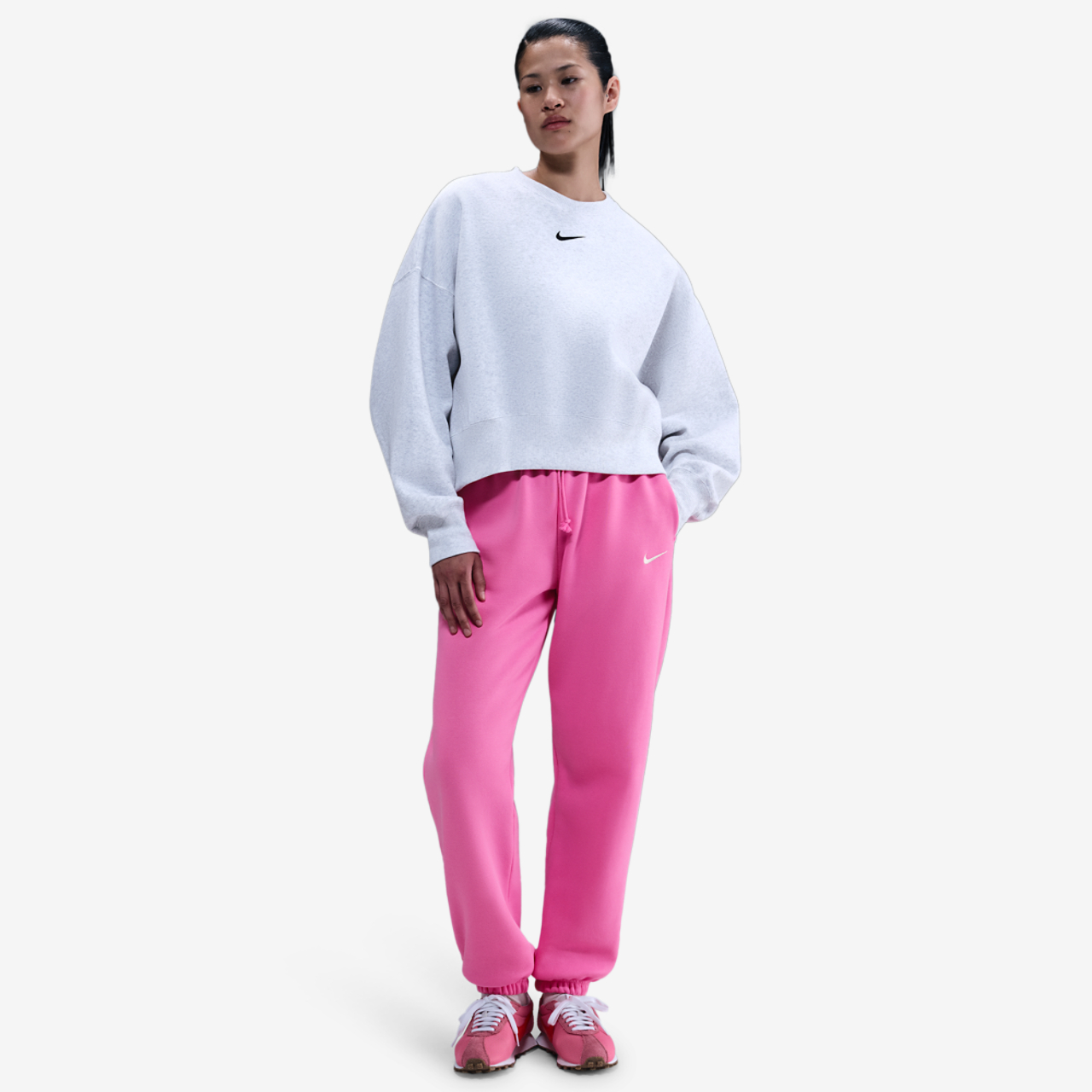 Nike Phoenix HR OS Pants Image 4 of 5. Tap to open photo gallery.
