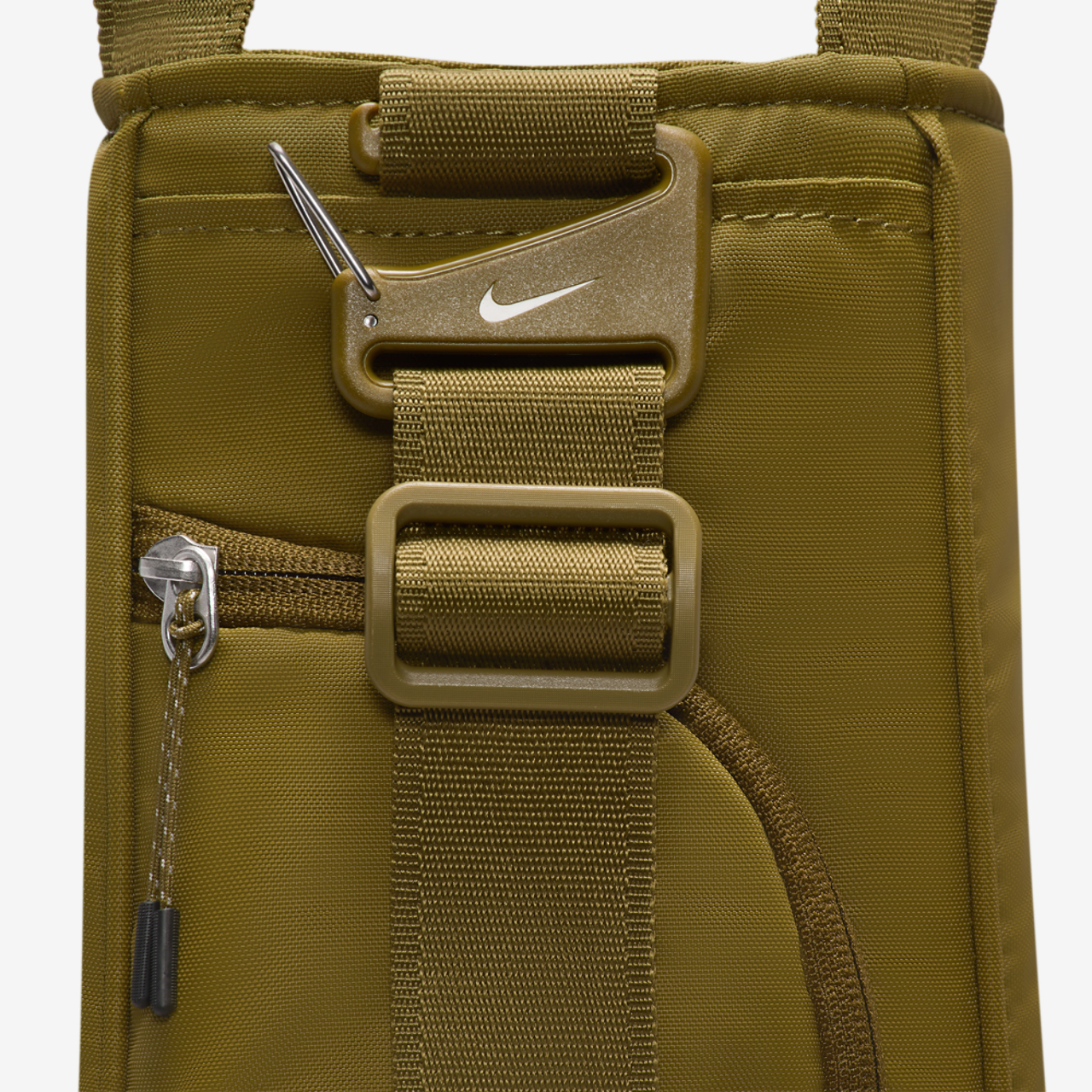 Nike Commuter Tote Image 8 of 8. Tap to open photo gallery.