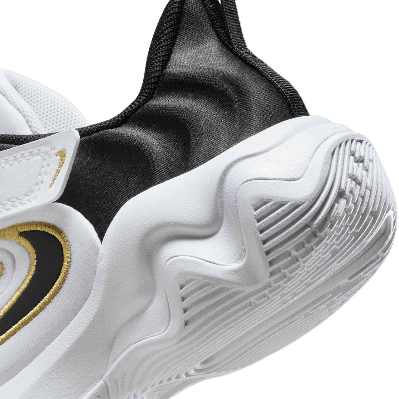 Nike Giannis Immortality 4 Image 8 of 9. Tap to open photo gallery.